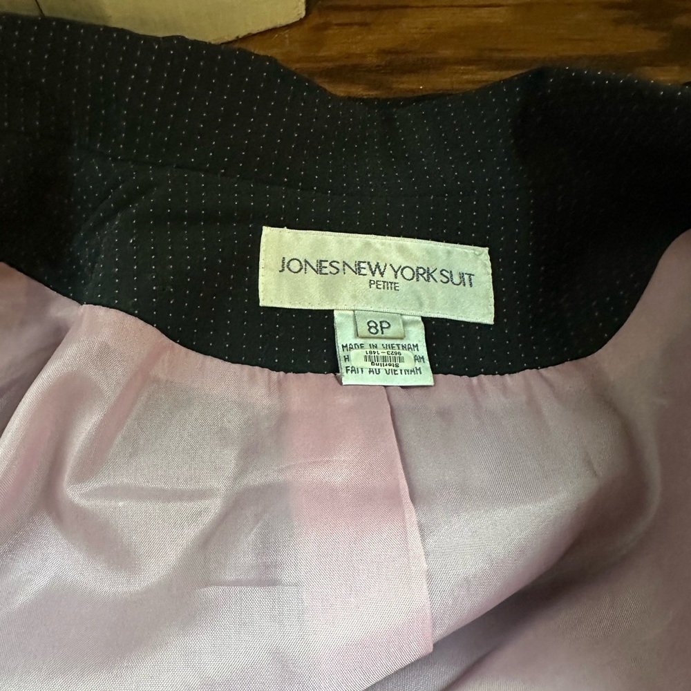 Jones New York skirt suit